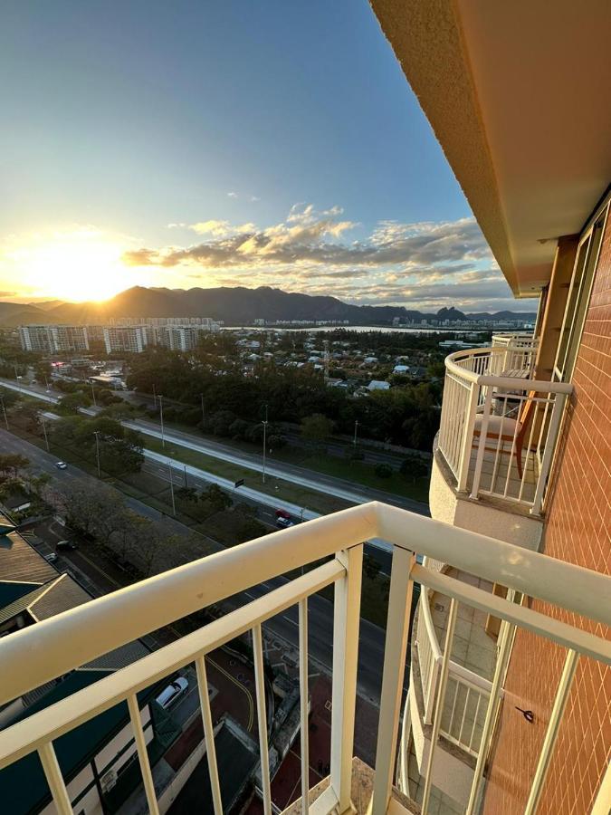 Flat Com Vista Panoramica -15- Na Barra Da Tijuca - Estacionamento Gratuito - Frigobar - Ar Condicionado - Piscina - Academia - Balsa Para Praia Gratis - Varanda - Vista Parcial Mar E Lagoa Ріо-де-Жанейро Екстер'єр фото