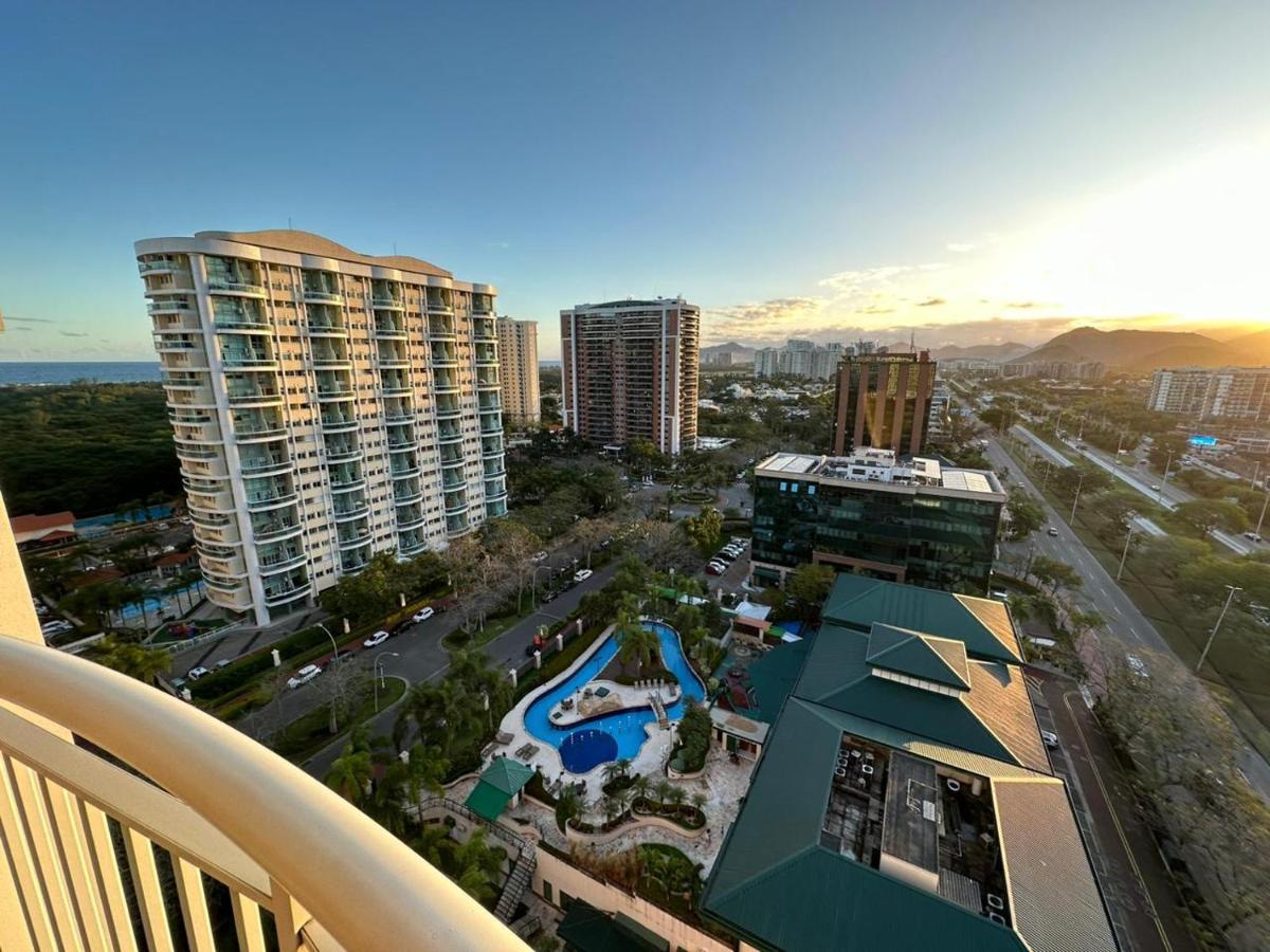 Flat Com Vista Panoramica -15- Na Barra Da Tijuca - Estacionamento Gratuito - Frigobar - Ar Condicionado - Piscina - Academia - Balsa Para Praia Gratis - Varanda - Vista Parcial Mar E Lagoa Ріо-де-Жанейро Екстер'єр фото