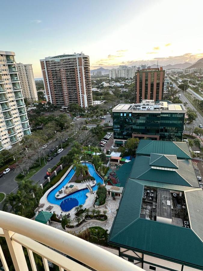 Flat Com Vista Panoramica -15- Na Barra Da Tijuca - Estacionamento Gratuito - Frigobar - Ar Condicionado - Piscina - Academia - Balsa Para Praia Gratis - Varanda - Vista Parcial Mar E Lagoa Ріо-де-Жанейро Екстер'єр фото