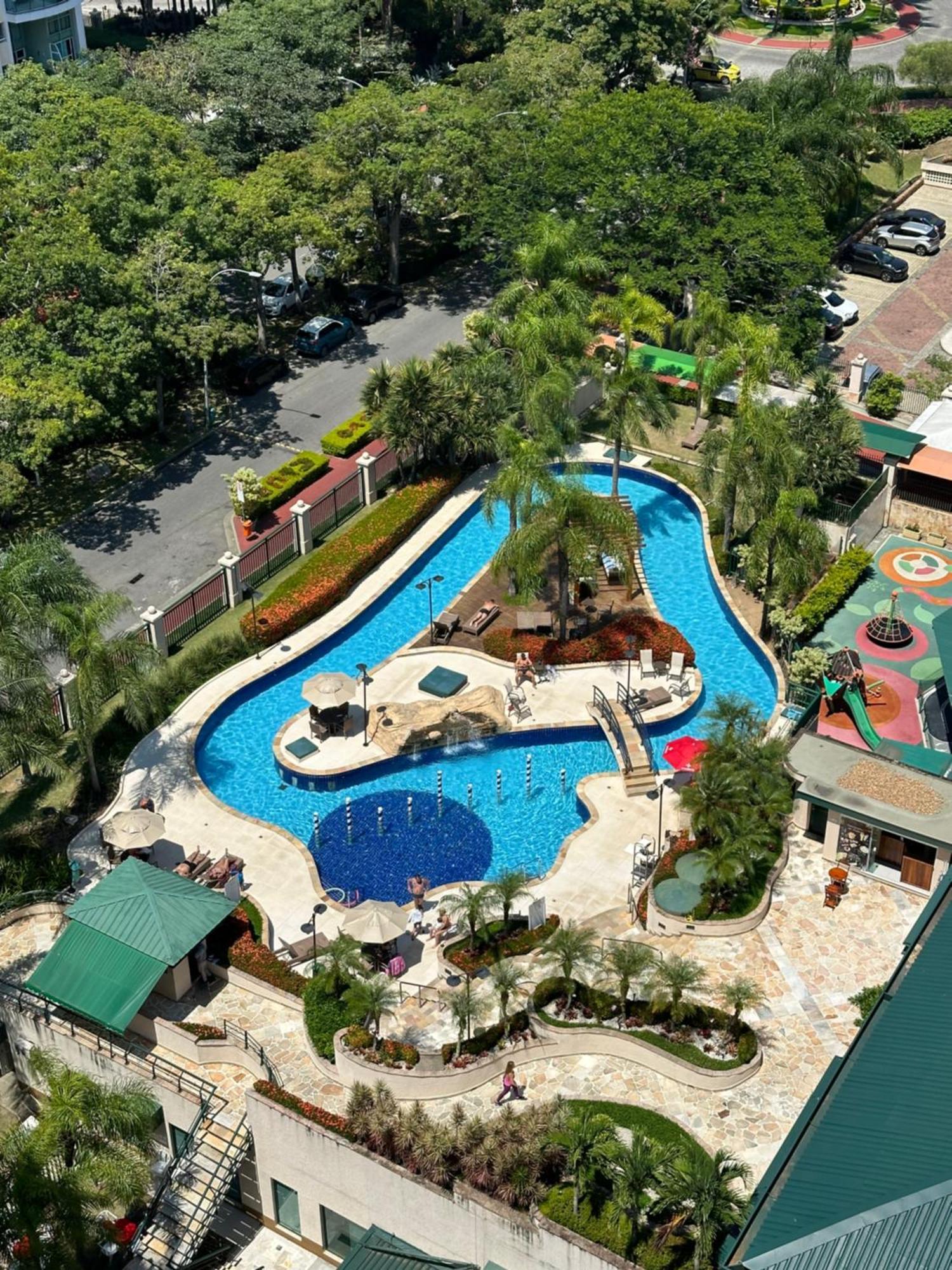 Flat Com Vista Panoramica -15- Na Barra Da Tijuca - Estacionamento Gratuito - Frigobar - Ar Condicionado - Piscina - Academia - Balsa Para Praia Gratis - Varanda - Vista Parcial Mar E Lagoa Ріо-де-Жанейро Екстер'єр фото