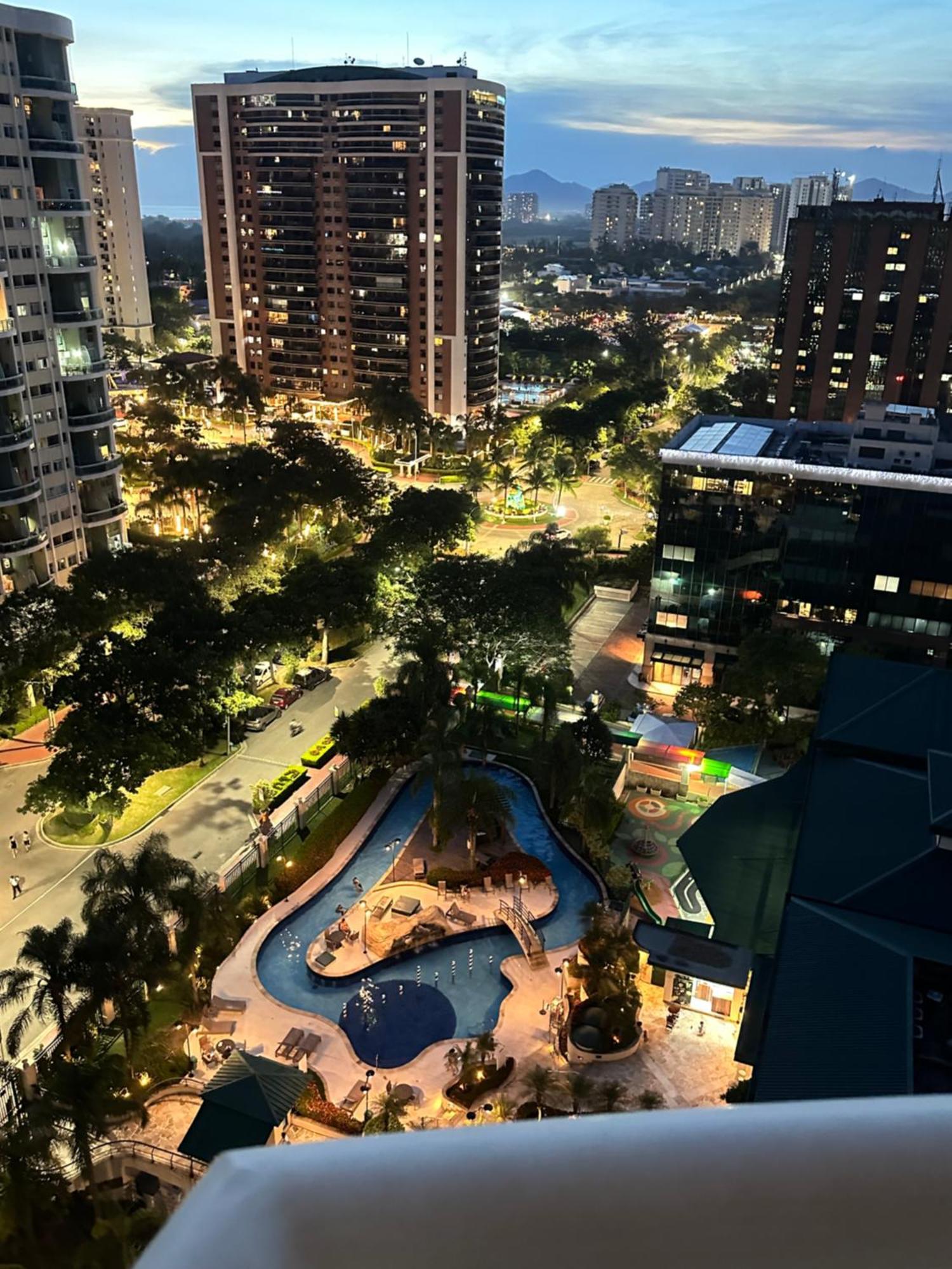 Flat Com Vista Panoramica -15- Na Barra Da Tijuca - Estacionamento Gratuito - Frigobar - Ar Condicionado - Piscina - Academia - Balsa Para Praia Gratis - Varanda - Vista Parcial Mar E Lagoa Ріо-де-Жанейро Екстер'єр фото