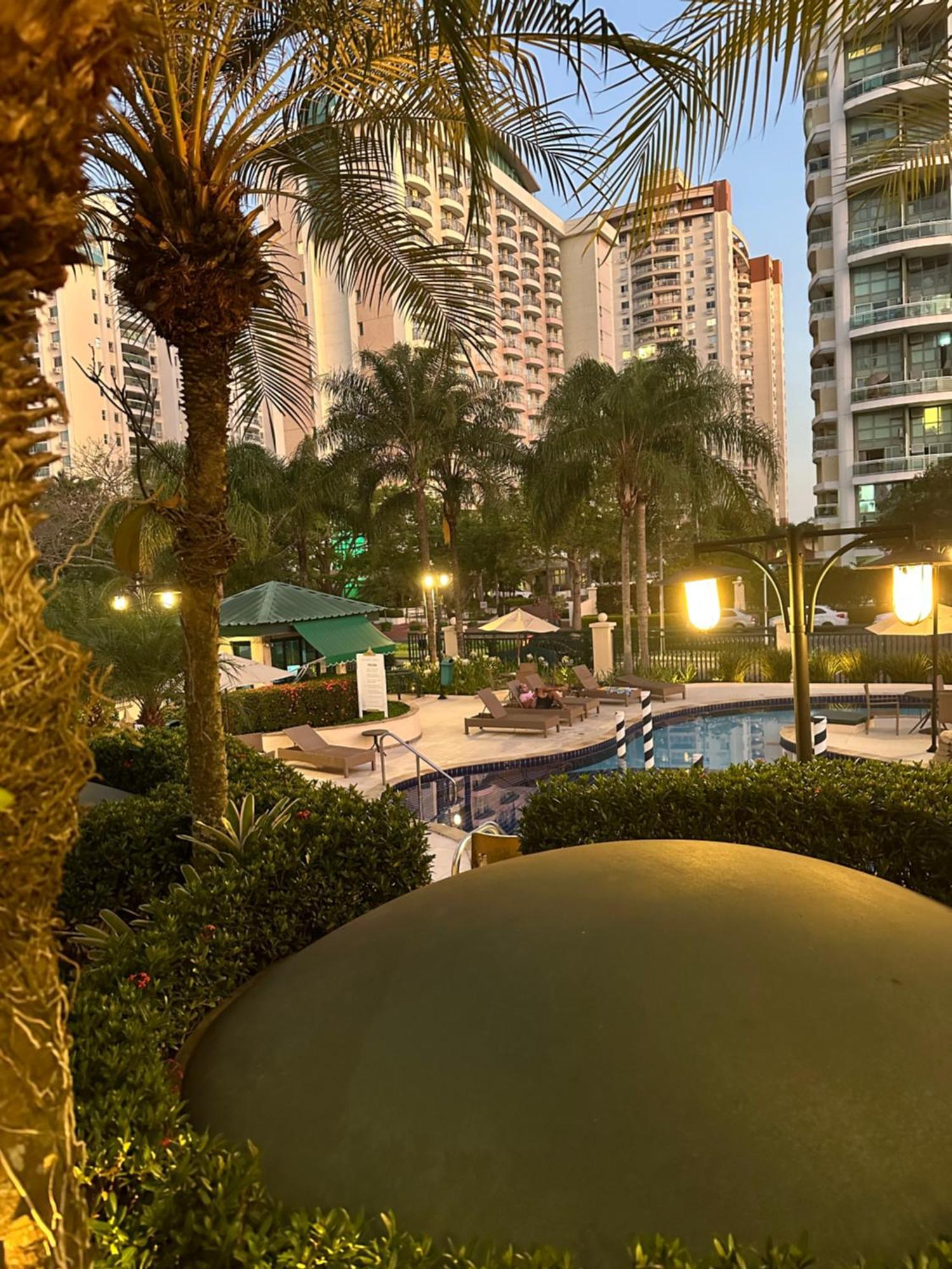 Flat Com Vista Panoramica -15- Na Barra Da Tijuca - Estacionamento Gratuito - Frigobar - Ar Condicionado - Piscina - Academia - Balsa Para Praia Gratis - Varanda - Vista Parcial Mar E Lagoa Ріо-де-Жанейро Екстер'єр фото
